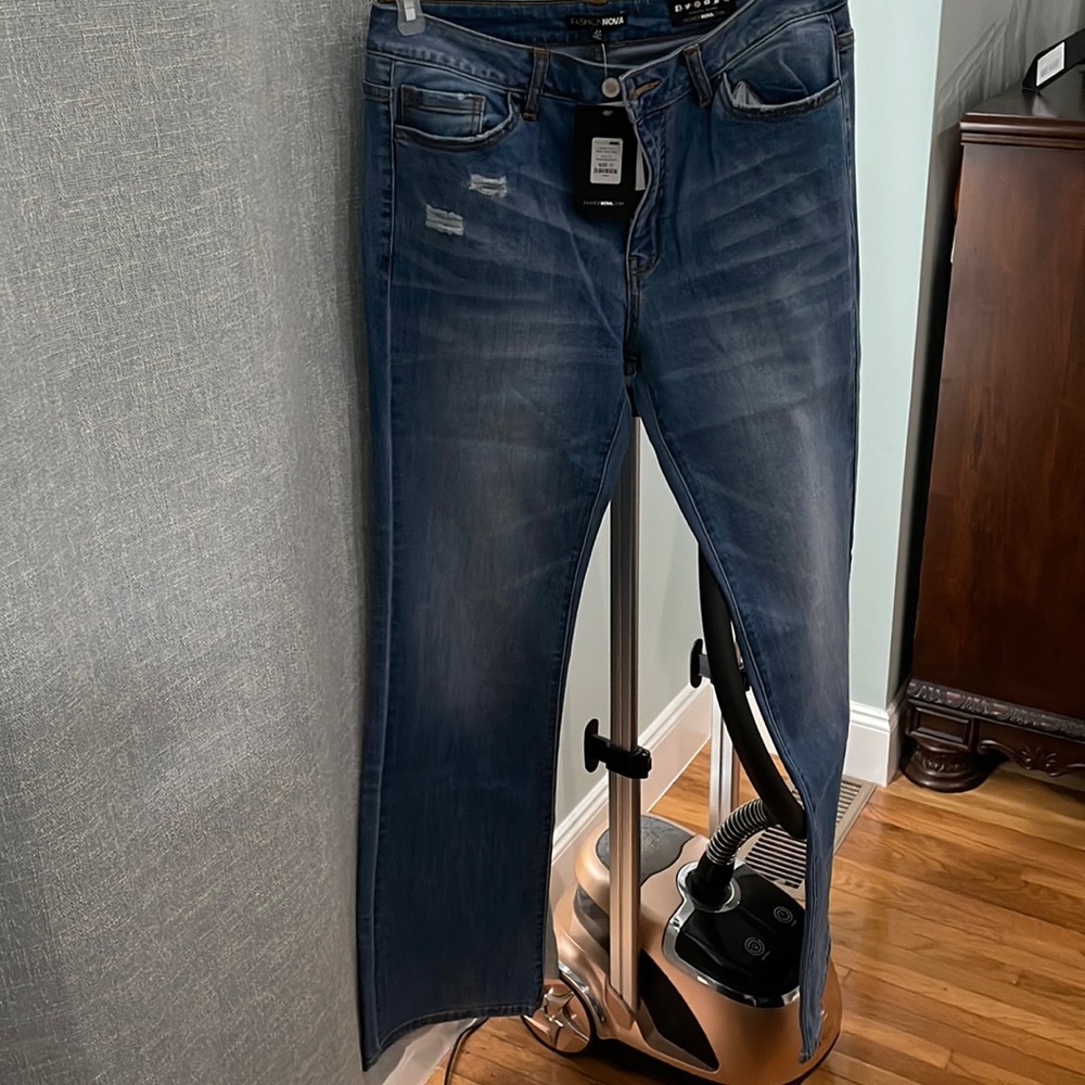 Brand new Fashionnova medium blue flare jeans size 11 w/tags